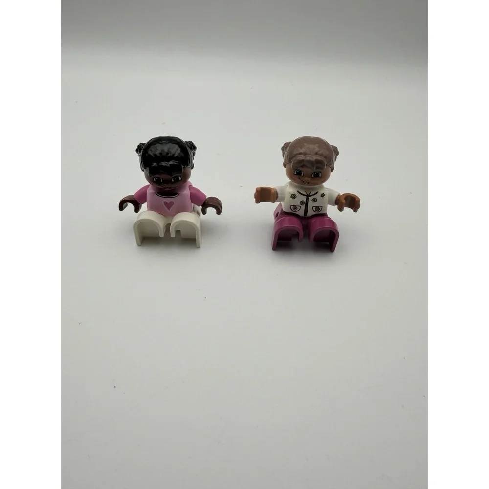 Lot Of 2 Lego Duplo People Figures. Two Girls Brown Tan Flower Heart You Gift